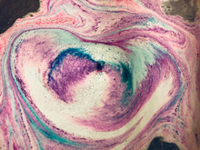 Unicorn horn bath bomb